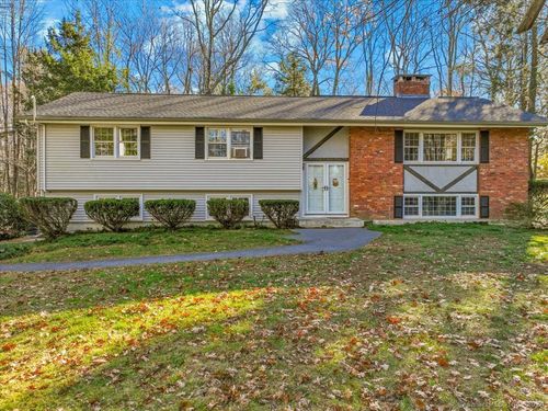 27 Berkshire Drive, New Hartford, CT, 06057 | Card Image