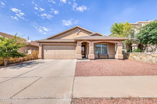 13191 Kestrel Avenue, Horizon City, TX, 79928 | Card Image