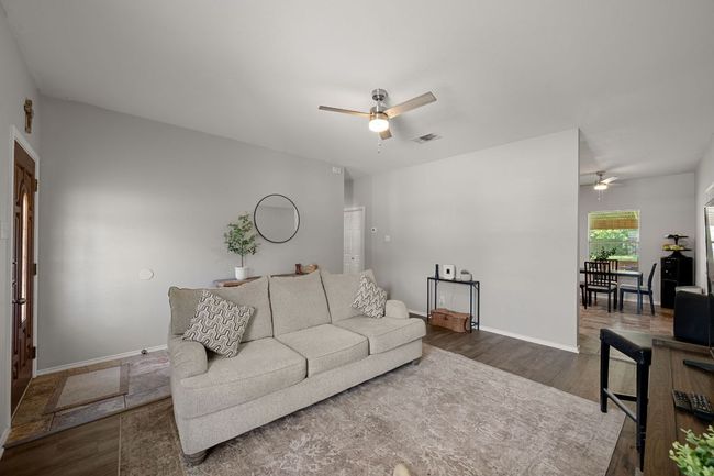 1503 Prather St, House other with 3 bedrooms, 2 bathrooms and 2 parking in Taylor TX | Image 7