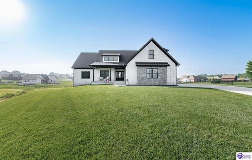 121 Liam Ct, Shepherdsville, KY, 40165-8982 | Card Image