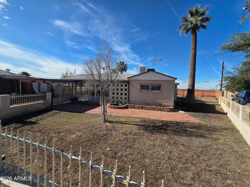 3237 W Pierce St, Phoenix, AZ, 85009-4226 | Card Image