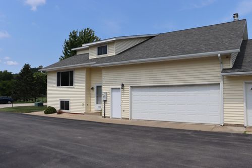 a-1304 Mcnally Dr, Winona, MN, 55987-6014 | Card Image