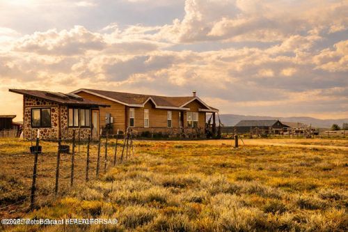 27 Chief Joseph Rd, Daniel, WY, 83115-8806 | Card Image