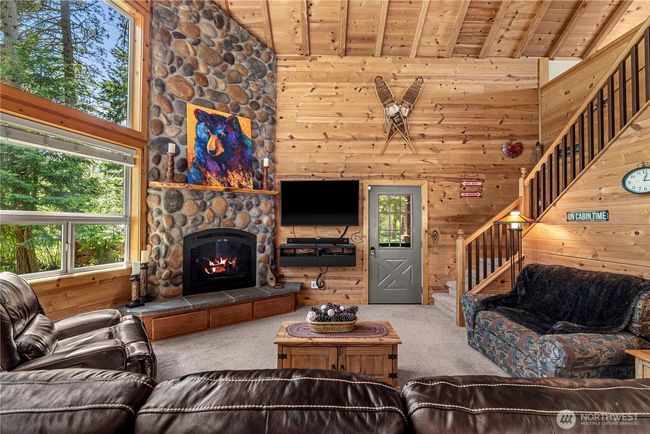 18880 Pine Loop, House other with 2 bedrooms, 3 bathrooms and 4 parking in Leavenworth WA | Image 8
