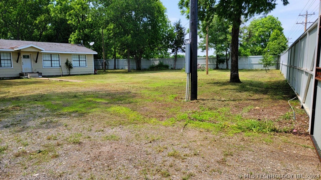 Lone Oak Rd, Durant, OK 74701