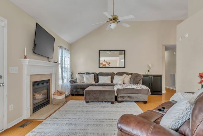 908 Waynewood Ln, House other with 3 bedrooms, 2 bathrooms and 2 parking in Hermitage TN | Image 8