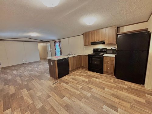 300 Cherokee Ln, Onalaska, TX, 77360-7810 | Card Image