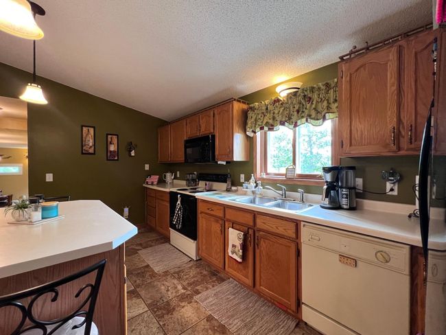 Kitchen | Image 15