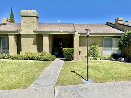 1031 N Norma St, Ridgecrest, CA, 93555-3109 | Card Image