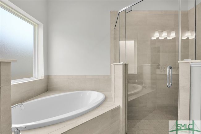 main level primary suite | Image 25