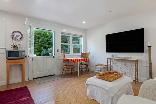 b-1703 Chapala Street, Santa Barbara, CA, 93101 | Card Image