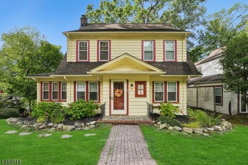 21 Midland Dr, Morristown, NJ, 07960-5064 | Card Image