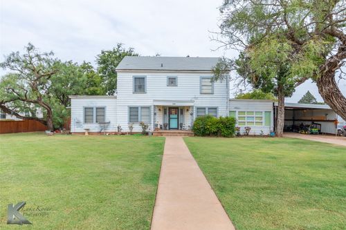 1005 E Wells St, Stamford, TX, 79553-4909 | Card Image