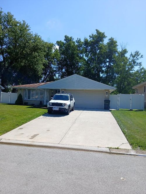 17107 Whitman Ave, Hazel Crest, IL, 60429-1113 | Card Image