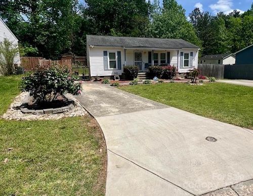 6000 Amberly Ln, Charlotte, NC, 28213-6219 | Card Image