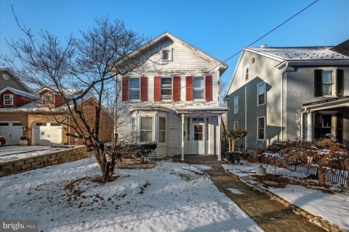 412 S Samuel St, CHARLES TOWN, WV, 25414-1340 | Card Image