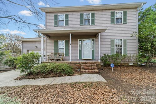 10204 Camelback Cir, Charlotte, NC, 28226-4536 | Card Image