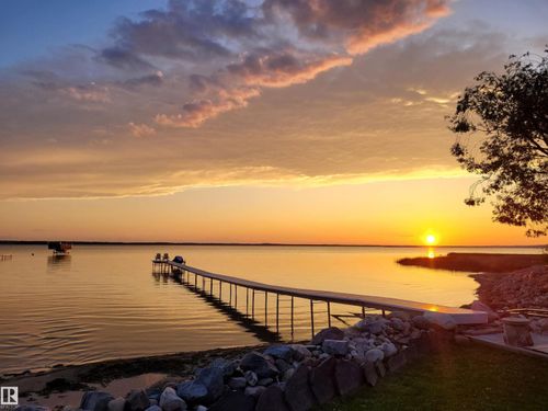 4536 Sunset Dr, Alberta Beach, AB, T0E0A0 | Card Image
