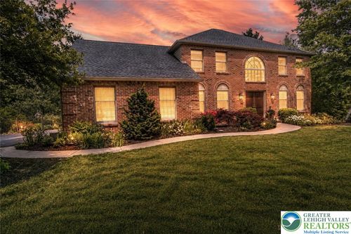 2165 Beechwood St, Orefield, PA, 18069-3148 | Card Image
