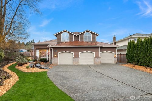 1425 243rd Pl Sw, Bothell, WA, 98021-9135 | Card Image