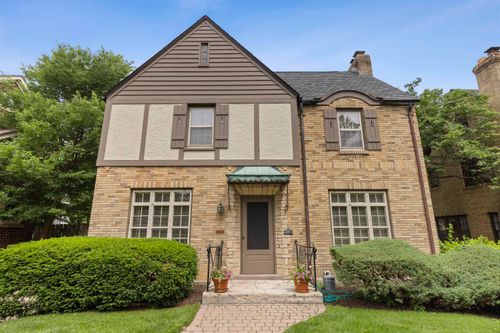801 Lundvall Ave, Rockford, IL, 61107-3381 | Card Image