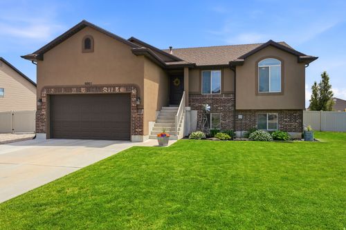5009 W 5350 S, Hooper, UT, 84315-6746 | Card Image