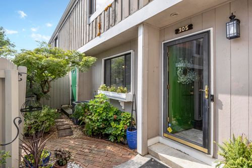 800 Reads Lake Rd, Chattanooga, TN, 37415-2061 | Card Image