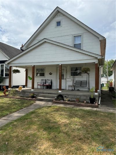 204 Elm Street, House other with 3 bedrooms, 1 bathrooms and 1 parking in Rossford OH | Image 2