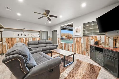 b-3 Jesse James Drive, Lubbock, TX, 79404 | Card Image