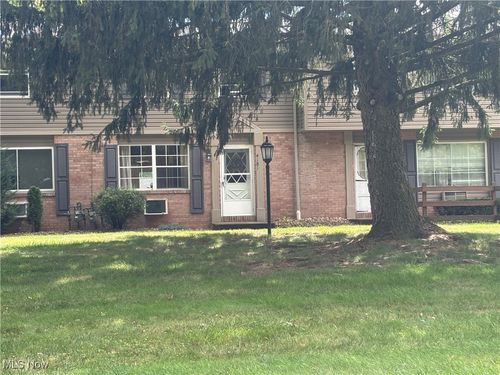 4181 New Rd, Youngstown, OH, 44515-4690 | Card Image