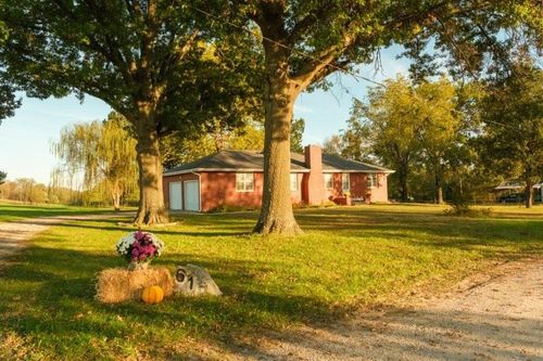 616 J St, Creighton, MO, 64739-9109 | Card Image