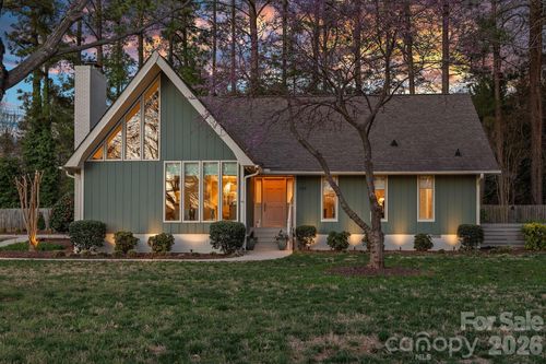 109 Sandy Shore Dr, Mooresville, NC, 28117-7499 | Card Image