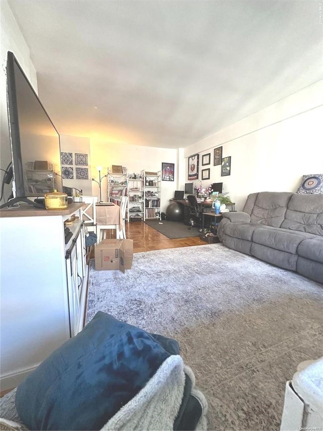 APT-4 - 98-51 64 Th Ave, Home with 1 bedrooms, 1 bathrooms and null parking in Rego Park NY | Image 13
