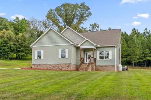 185 Bell Lake Dr, Trenton, GA, 30752-2138 | Card Image