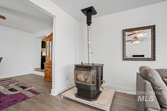 223 W Boulevard, House other with 6 bedrooms, 2 bathrooms and null parking in New Plymouth ID | Image 10