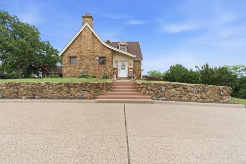 514 S Dixie St, Eastland, TX, 76448-2531 | Card Image
