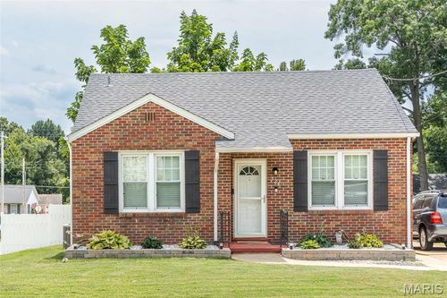 524 E 7th Street, Washington, MO, 63090 | Card Image