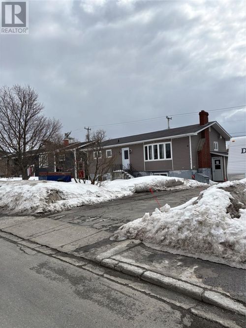 19 Forest Road, Grand Falls Windsor, NL, A2B1H1 | Card Image