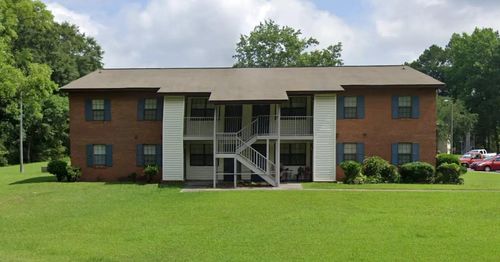 945 Cogswell Ave, Pell City, AL, 35125-1271 | Card Image