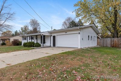 2320 Westover Drive, House other with 3 bedrooms, 1 bathrooms and null parking in Ionia MI | Image 3