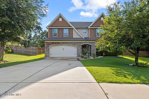 109 Creek End Ct, Swansboro, NC, 28584-8263 | Card Image