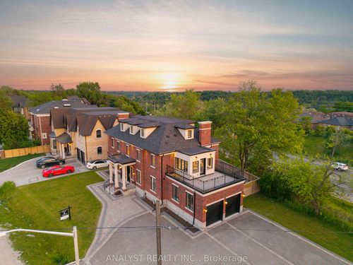 10690 Islington Ave, Kleinburg, ON, L0J1C0 | Card Image