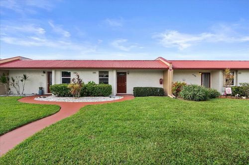 154 Lake Barbara Dr, West Palm Beach, FL, 33411-2451 | Card Image