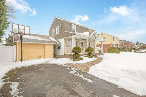 2288 Jefferson St, East Meadow, NY, 11554-1908 | Card Image