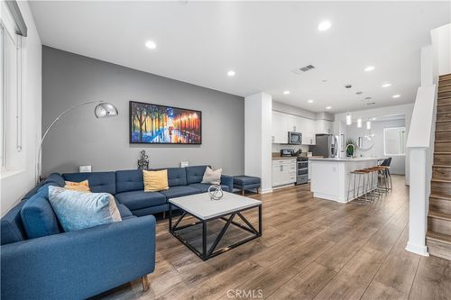 d-125 N 5th St, Montebello, CA, 90640 | Card Image