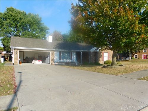 1132 Nouvelle Dr, Miamisburg, OH, 45342-3271 | Card Image
