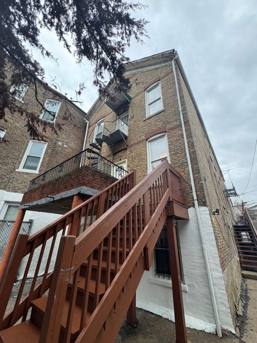 2127 S Fairfield Ave, Chicago, IL, 60608-4178 | Card Image