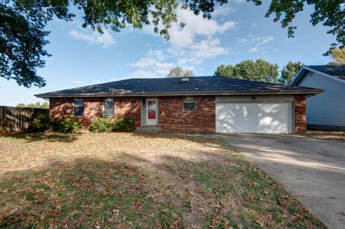 1849 W Katella Street, Springfield, MO, 65807 | Card Image