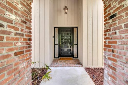 204 Green Lake Cir, LONGWOOD, FL, 32779-3534 | Card Image