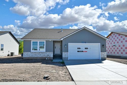 3779 Benelli Dr, Idaho Falls, ID, 83401-6817 | Card Image